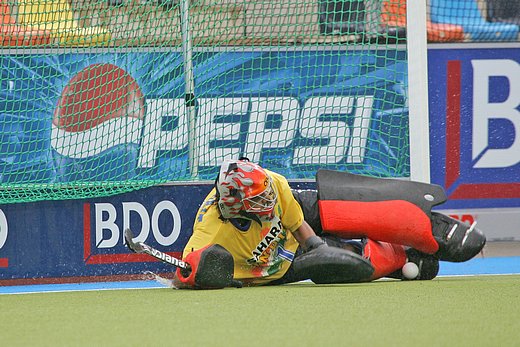 &copy; Herbert Bohlscheid (www.sportfoto.tv) / Wolfgang Quednau (www.hockeyimage.net)