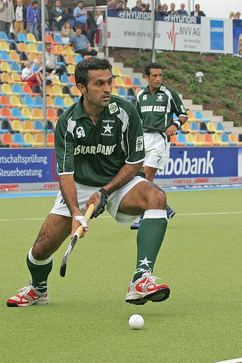 &copy; Herbert Bohlscheid (www.sportfoto.tv) / Wolfgang Quednau (www.hockeyimage.net)