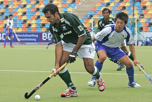&copy; Herbert Bohlscheid (www.sportfoto.tv) / Wolfgang Quednau (www.hockeyimage.net)