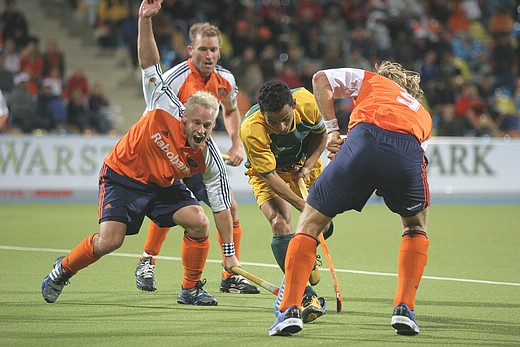 © Herbert Bohlscheid • www.sportfoto.tv und Wolfgang Quednau • www.hockeyimage.net