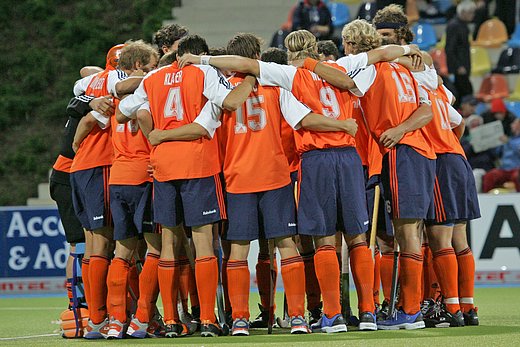 &copy; Herbert Bohlscheid (www.sportfoto.tv) / Wolfgang Quednau (www.hockeyimage.net)