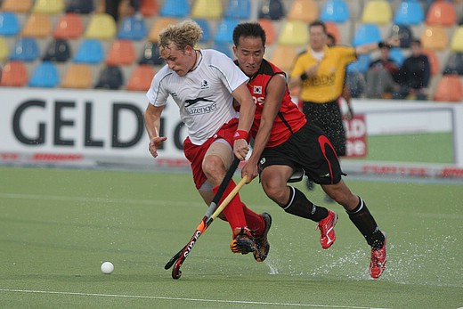 &copy; Herbert Bohlscheid � www.sportfoto.tv und Wolfgang Quednau � www.hockeyimage.net