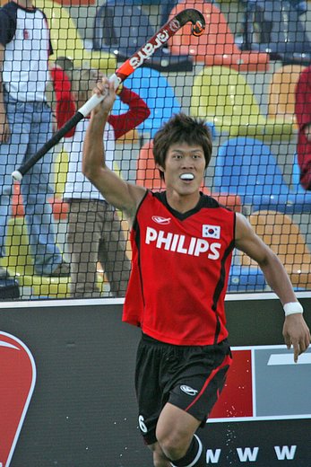 &copy; Herbert Bohlscheid (www.sportfoto.tv) / Wolfgang Quednau (www.hockeyimage.net)