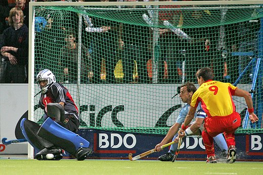 &copy; Herbert Bohlscheid (www.sportfoto.tv) / Wolfgang Quednau (www.hockeyimage.net)