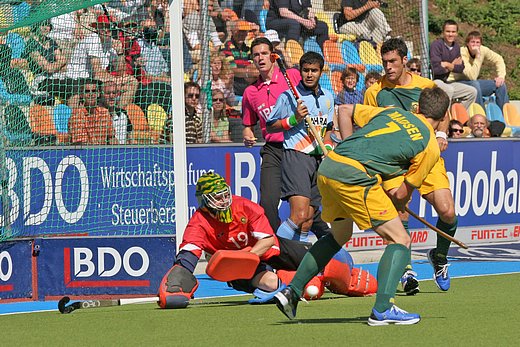 &copy; Herbert Bohlscheid � www.sportfoto.tv und Wolfgang Quednau � www.hockeyimage.net
