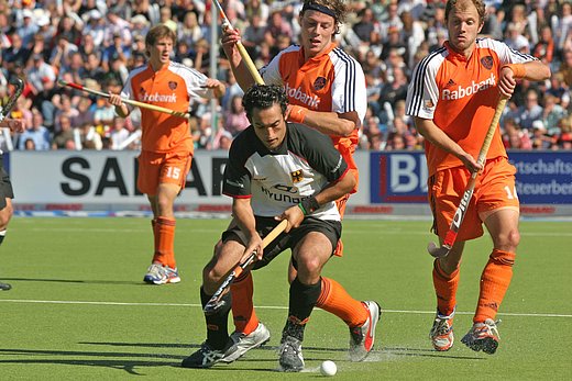 &copy; Herbert Bohlscheid � www.sportfoto.tv und Wolfgang Quednau � www.hockeyimage.net