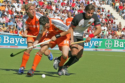 &copy; Herbert Bohlscheid � www.sportfoto.tv und Wolfgang Quednau � www.hockeyimage.net