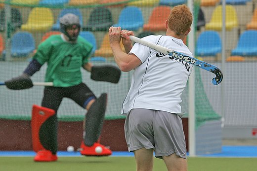 &copy; hockeyimage.net